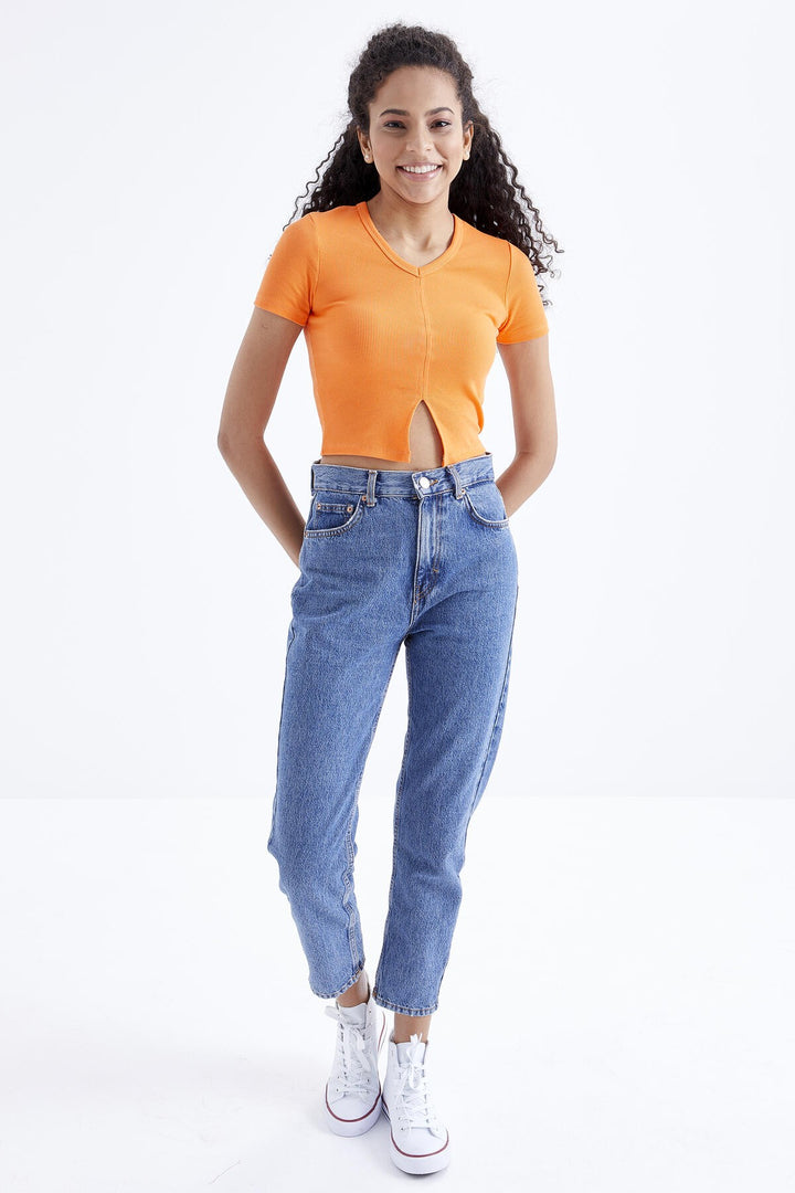 TMY Oranj Basic Front Slit V-Neck Women's Crop Top T-Shirt - 97206 - Guelph