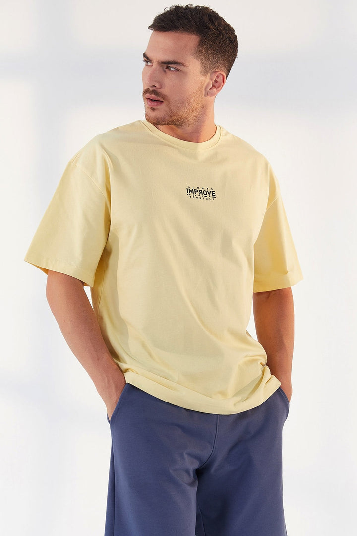TMY Yellow Small Print O Neck Men's Oversize T-Shirt - 87985 - Lippstadt