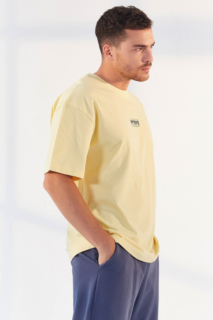 TMY Yellow Small Print O Neck Men's Oversize T-Shirt - 87985 - Lippstadt