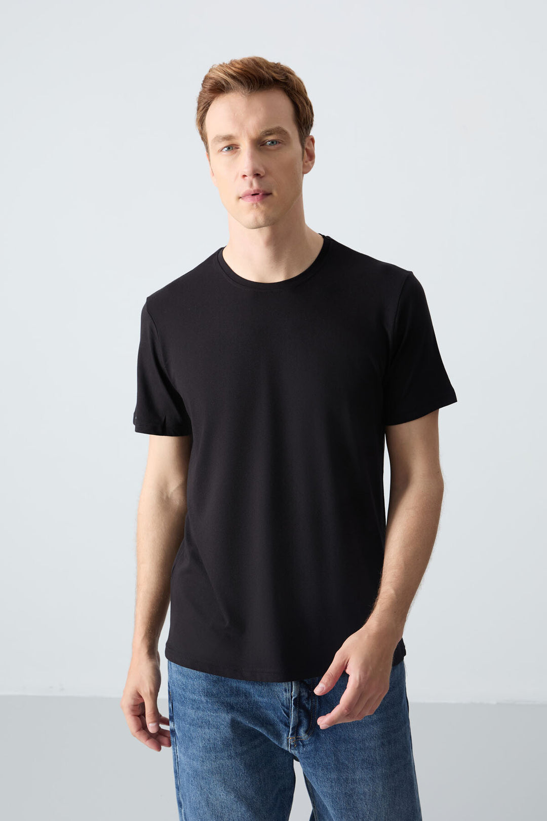 TMY Black Men's Basic Short Sleeve Standard Fit Crew Neck T-shirt - 87911 - Tepatitlán de Morelos