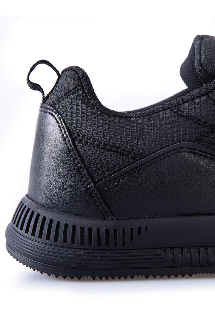 TMY Men's Sport Shoes with Black Laces and Quilted Faux Leather Details - 89096 - San Luis de la Paz