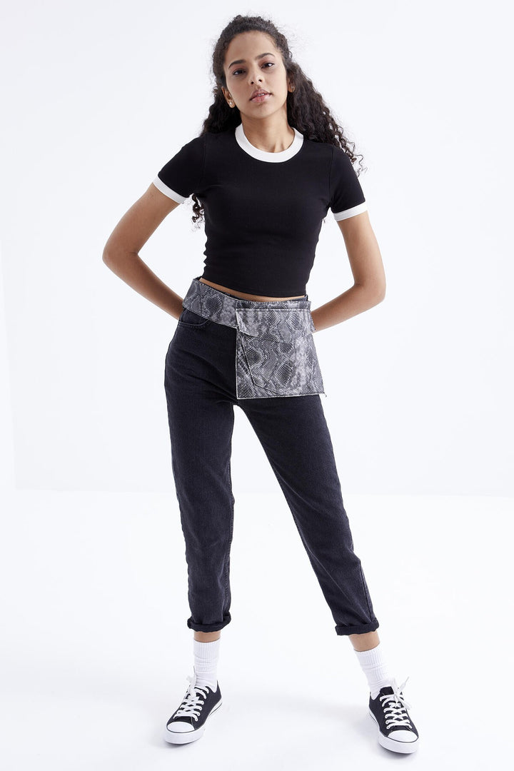 TMY Black Basic Arm Detailed O Neck Women's Crop Top T-Shirt - 97200 - Jersey City