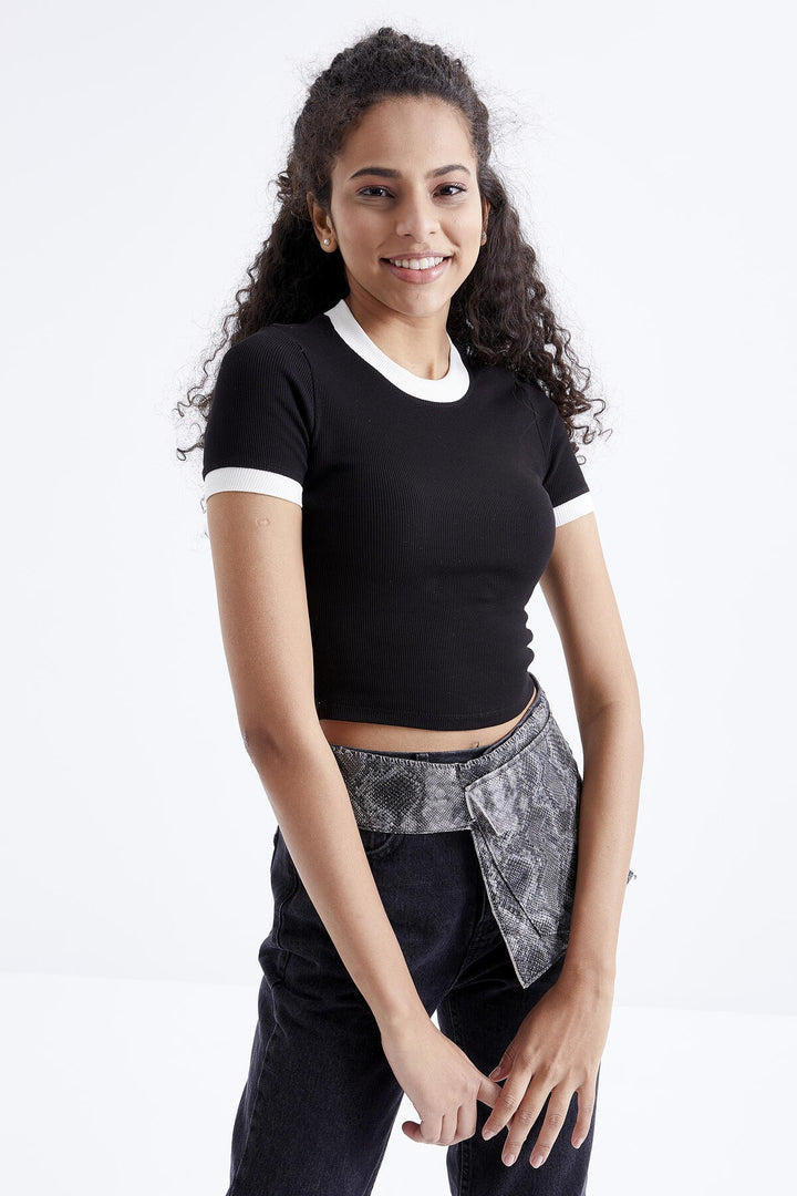 TMY Black Basic Arm Detailed O Neck Women's Crop Top T-Shirt - 97200 - Jersey City
