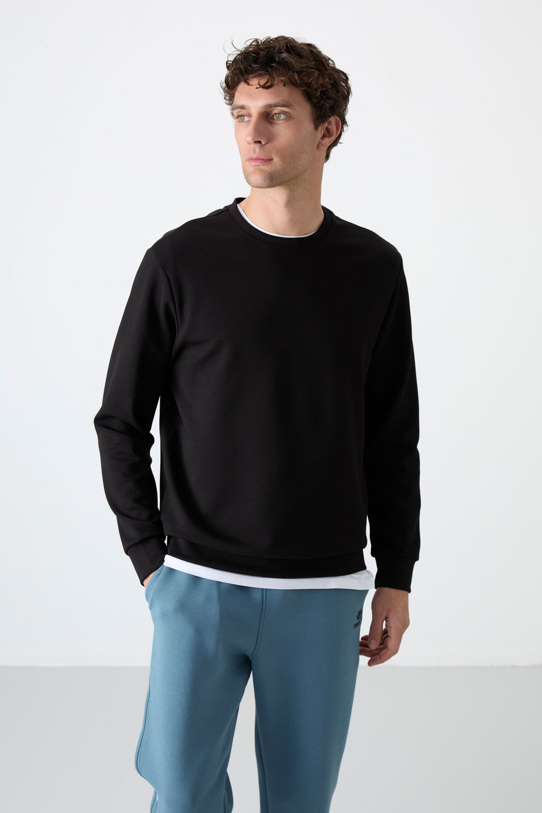 TMY Black Basic Round Neck Comfort Fit Men's Sweatshirt - 88053 - Goose Creek