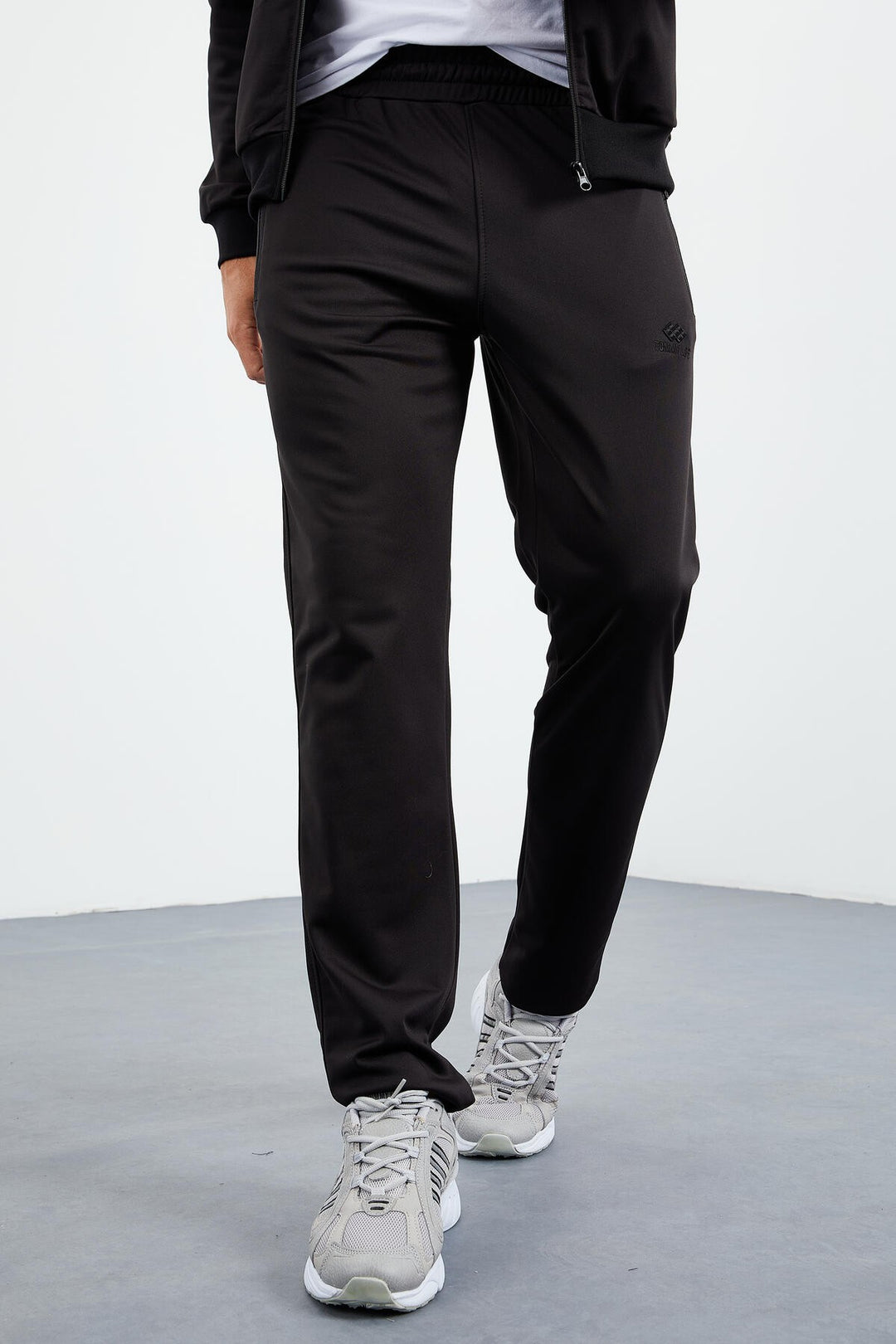 TMY Black High Neck Zippered Standard Fit Classic Cuff Men's Tracksuit - 85162 - Ancona