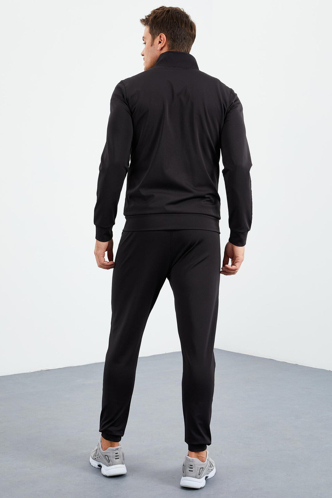 TMY Black High Neck Zippered Standard Fit Cuffed Men's Tracksuit - 85160 - Miramar