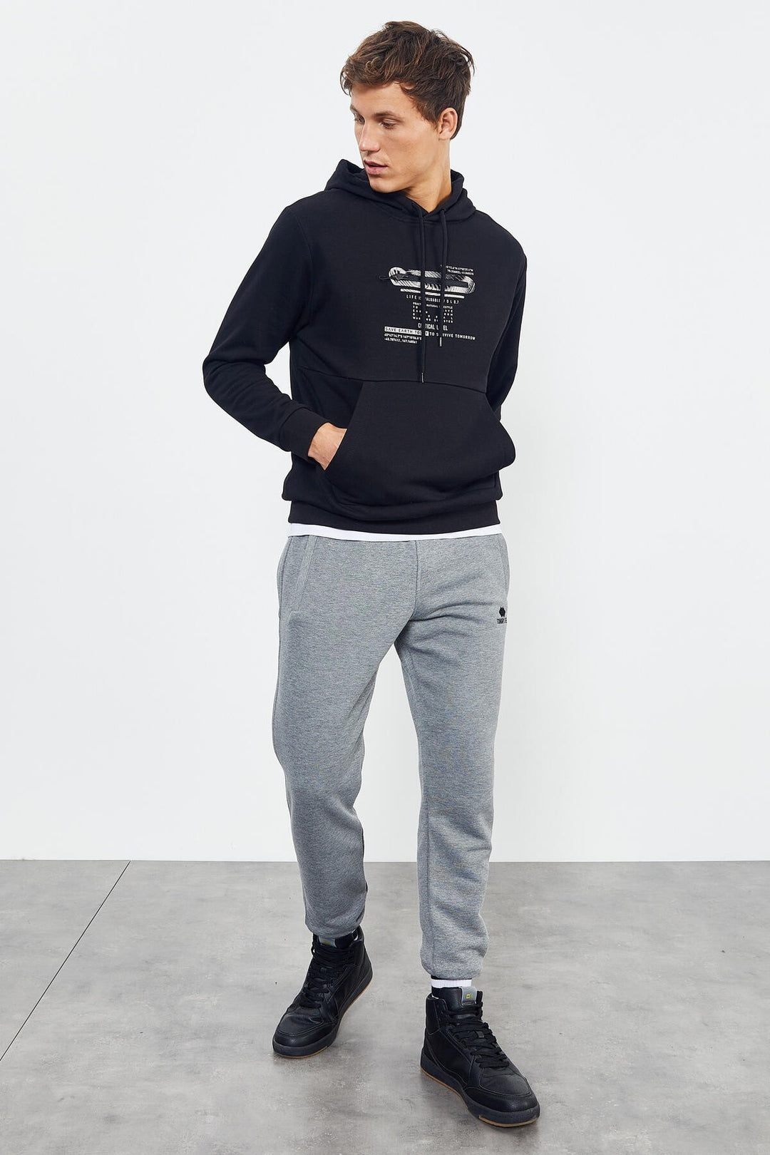 TMY Black Printed Hooded Kangaroo Pocket Comfortable Fit Men's Sweatshirt - 88019 - Levittown
