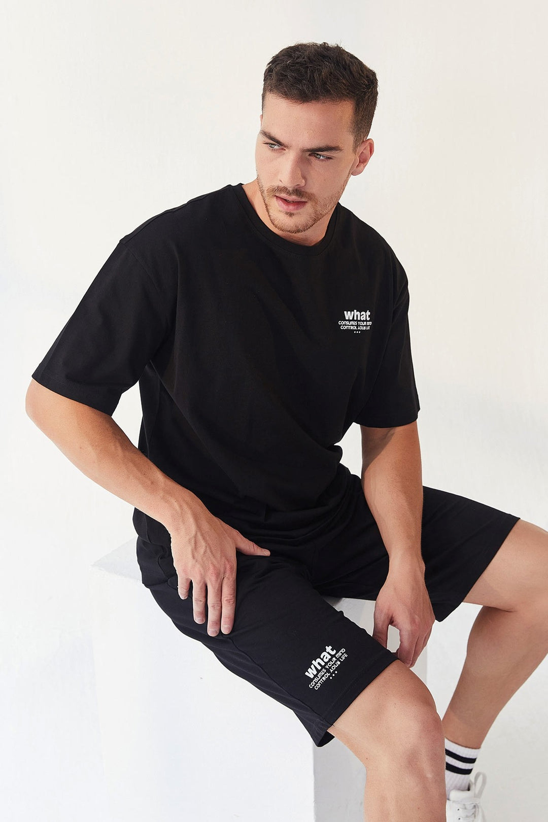 TMY Black Small Text Printed O Neck Men's Oversize Bermuda Shorts Set - 85156 - Jiménez