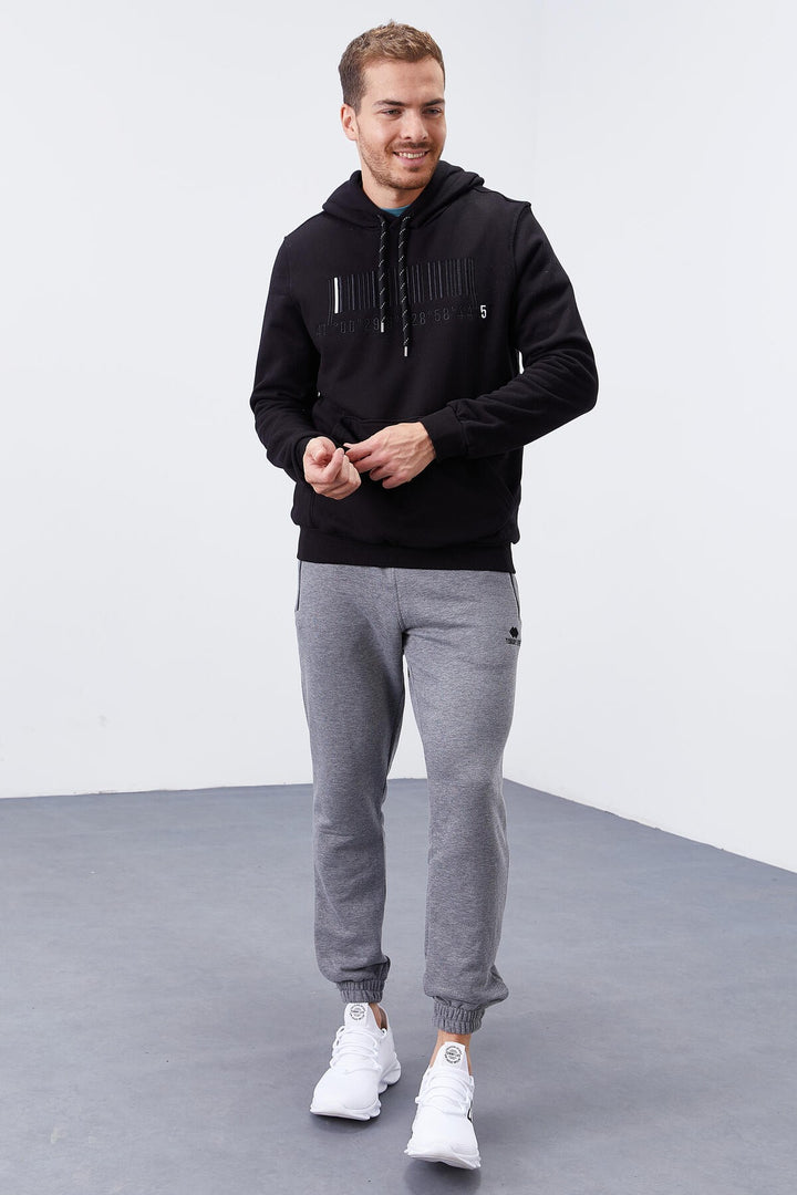 TMY Black Embroidered Kangaroo Pocket Standard Fit Hooded Men's Sweatshirt - 87839 - Kirchheim unter Teck