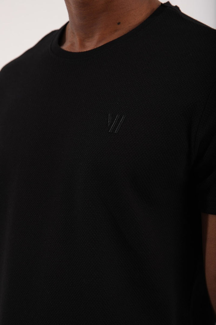 TMY Black Honeycomb Patterned Double Arrow Logo Standard Mold O Neck Men's T-Shirt - 87921 - Wilmington