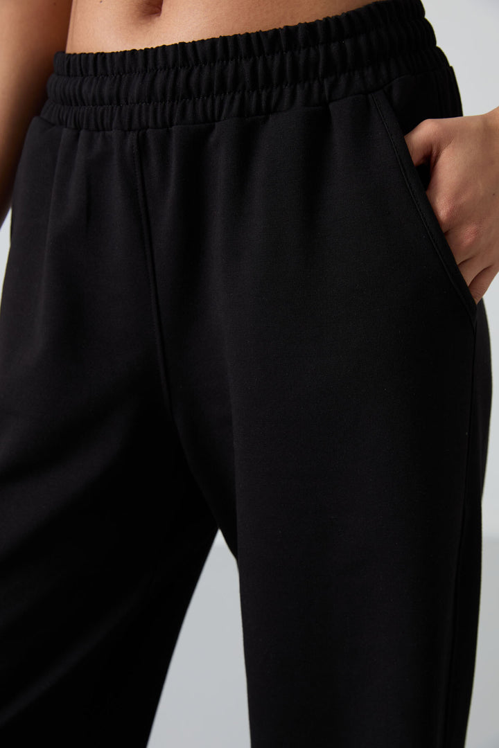 TMY Black High Waist Pocketed Comfort Fit Wide Leg Women's Sweatpants - 94567 - Pabellón de Arteaga