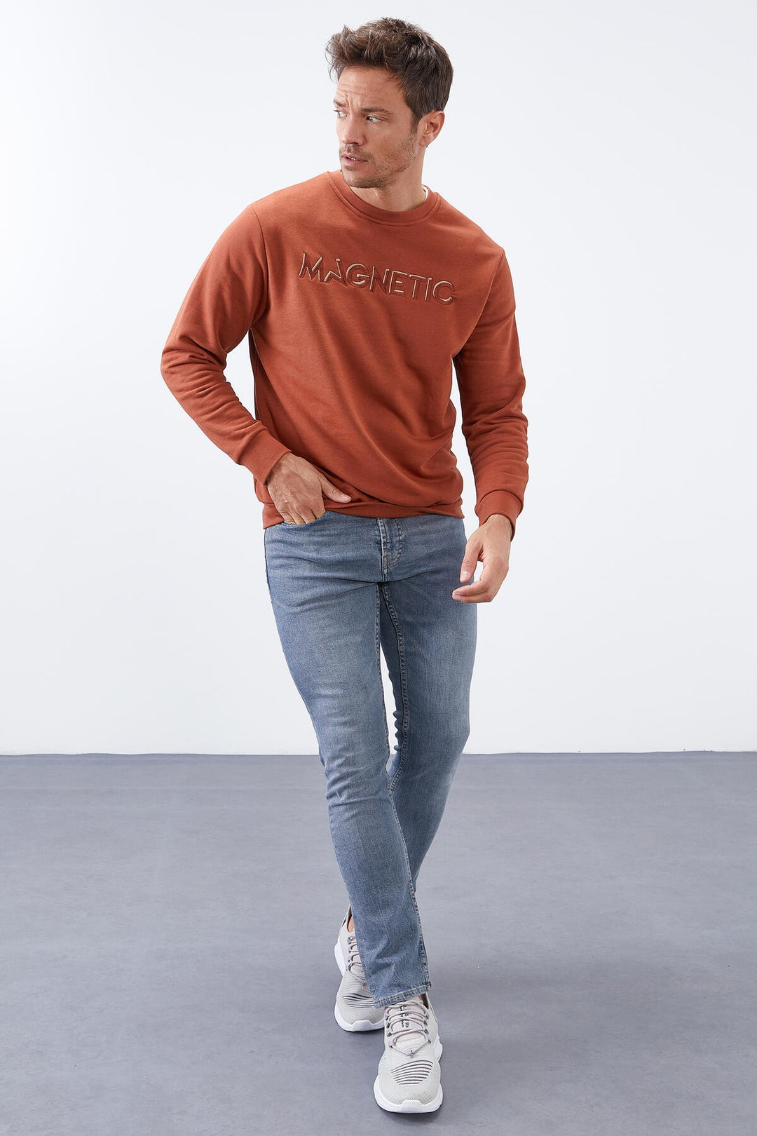 TMY Cinnamon Embroidered Round Neck Comfort Fit Men's Sweatshirt - 88020 - Salinas Victoria
