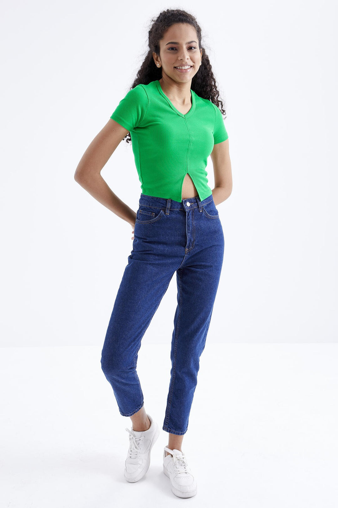 TMY Green Basic Front Slit V-Neck Women's Crop Top T-Shirt - 97206 - Warendorf