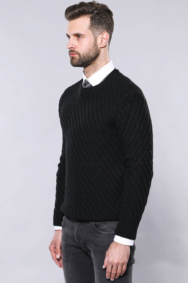 WSS Patterned Circle Neck Black Sweater  - Málaga