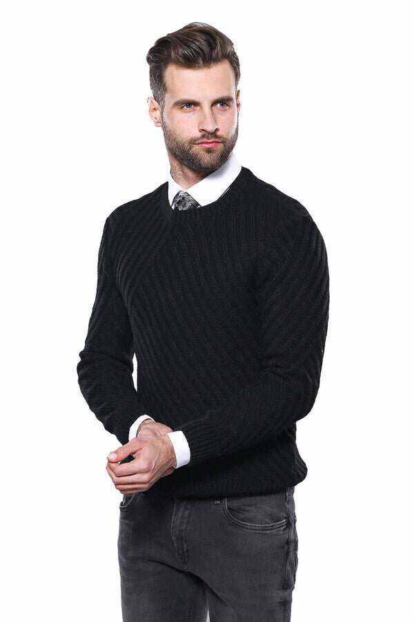 WSS Patterned Circle Neck Black Sweater  - Málaga