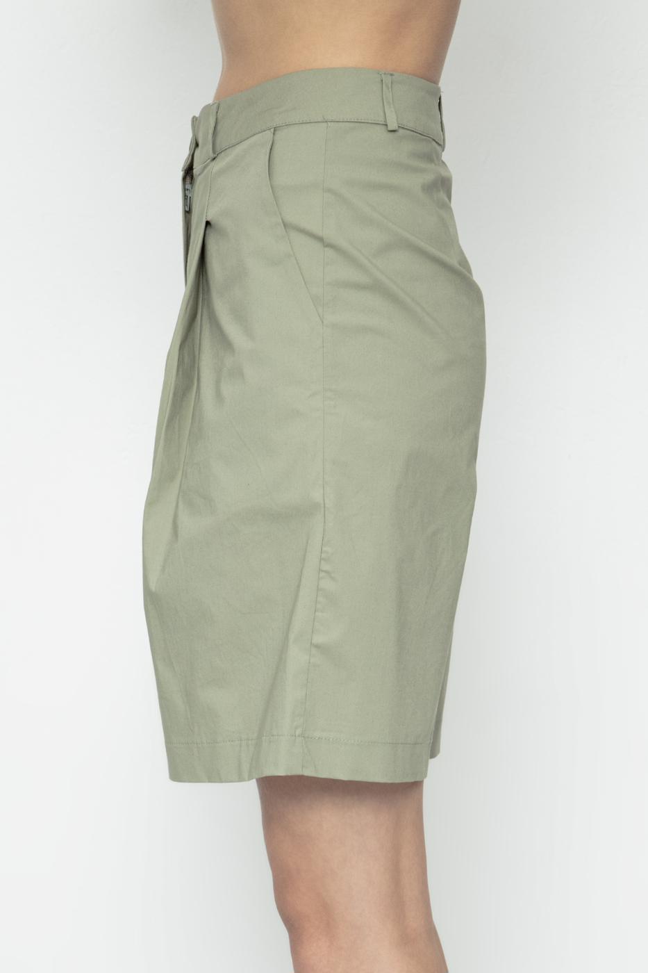 BSL Women Pleated Bermuda Shorts - Chatham