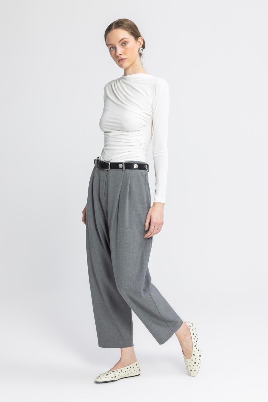 BSL Women Pleated Carrot Trousers - Iguala de la Independencia