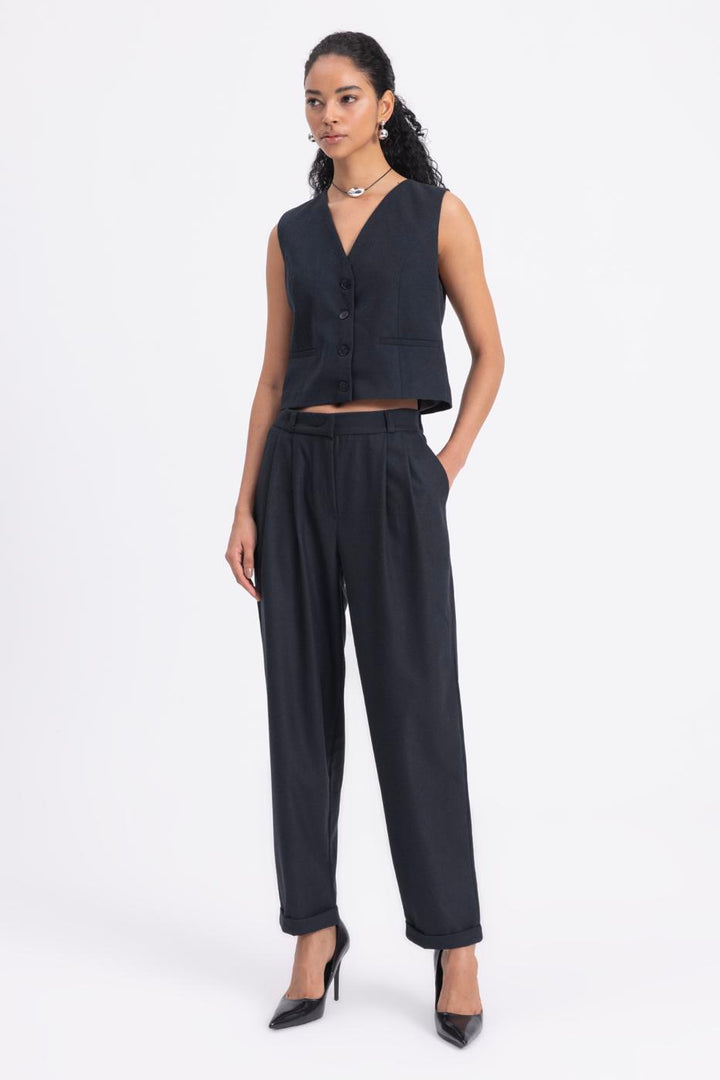BSL Women Pleated Carrot Trousers - Sesimbra