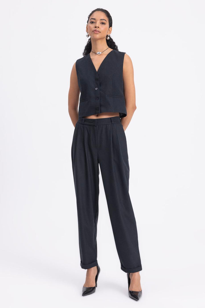 BSL Women Pleated Carrot Trousers - Sesimbra