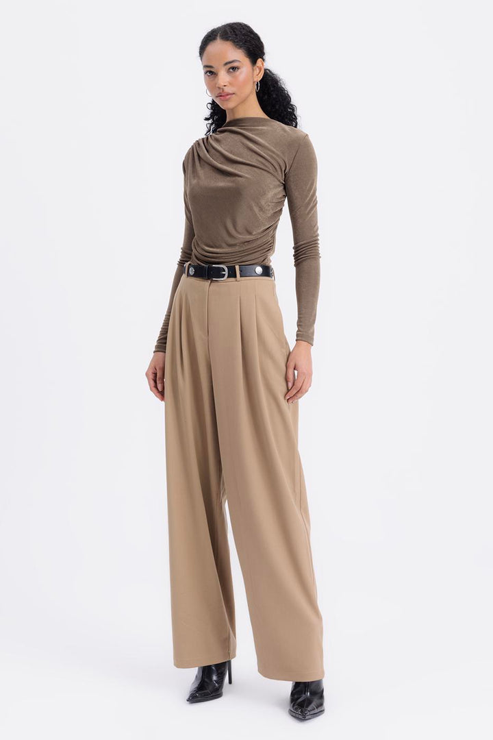 BSL Women Pleated Fabric Trousers - Mislata
