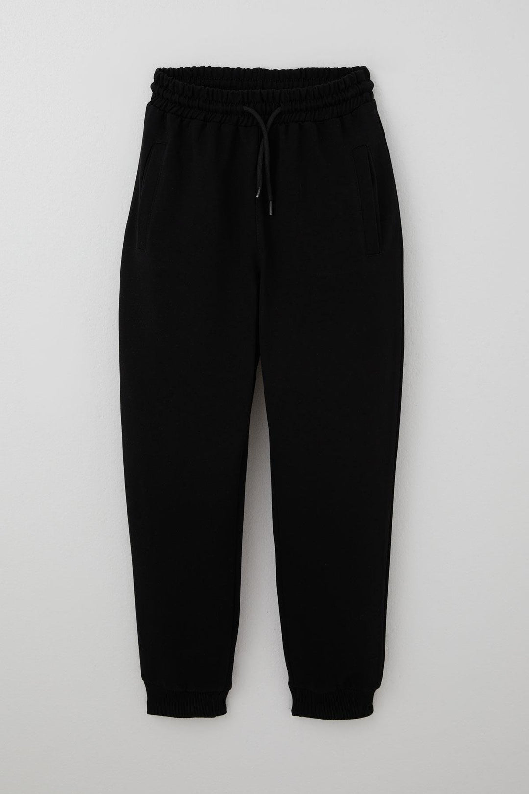 BRE Poyraz Kids Boys' Sweatpants with Drawstring, Pockets, and Elastic Waistband, 92 Years, Black. - Drummondville