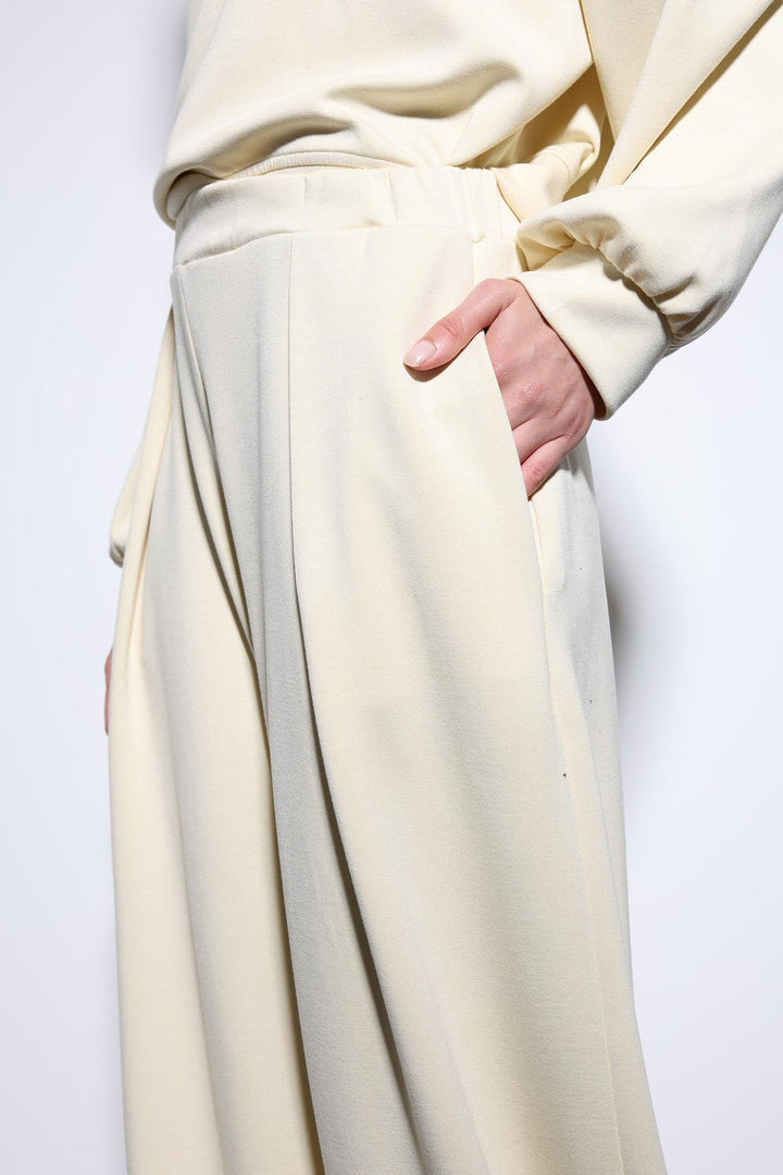 ANT Antioch Yellow Wide Leg Relaxed Women's Suit - Beveren