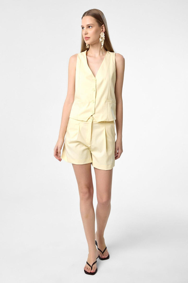ANT Antioch Yellow Vest-Shorts Women's Set - Riverview
