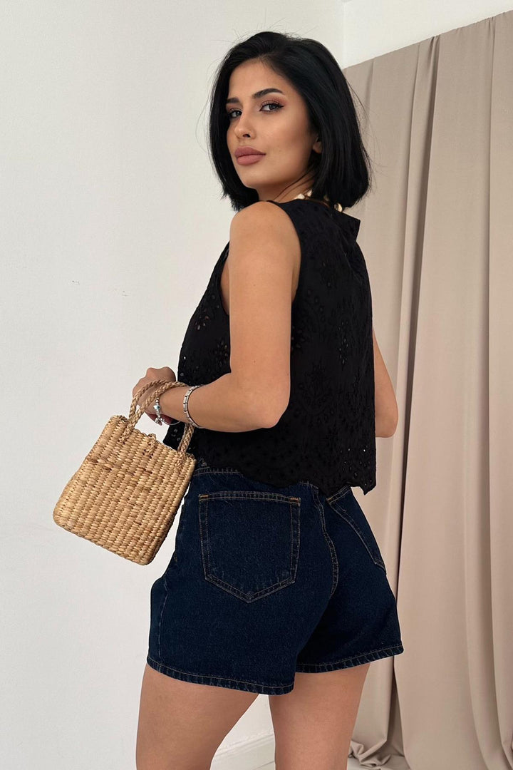 ELS Zero Sleeve Embroidered Blouse - Black - Prizren