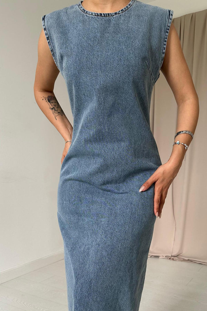 ELS Zero Sleeve Brushed Denim Dress - Snow Wash - Buena Vista Tomatlán