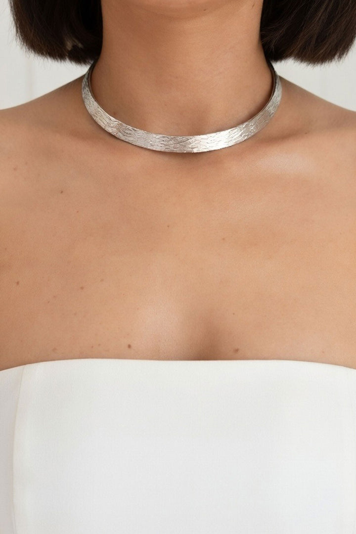 Silver Dövme Desenli Tasma Choker Kolye - Caloundra