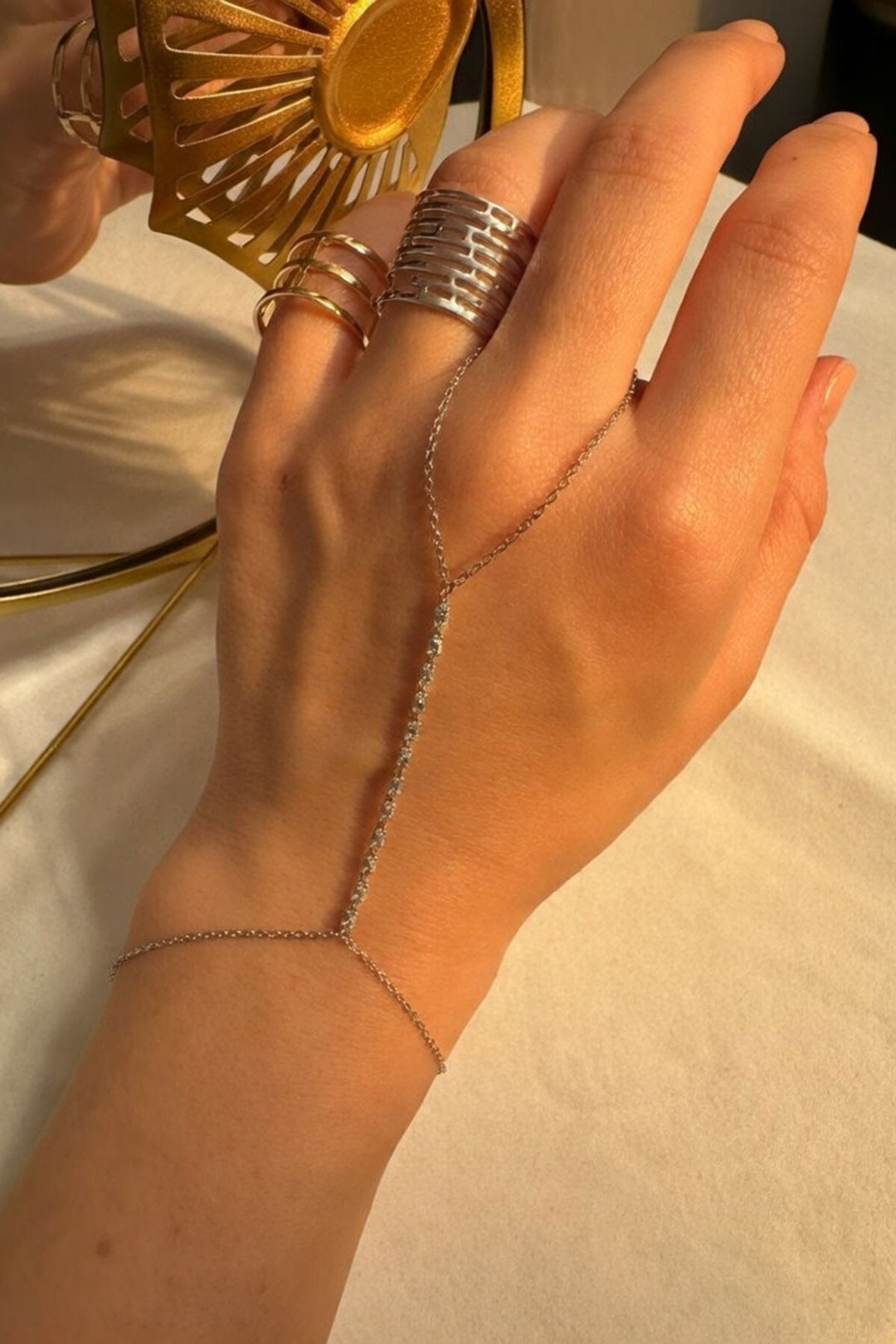 Silver El Aksesuarı Şahmeran Zincir - Kettering