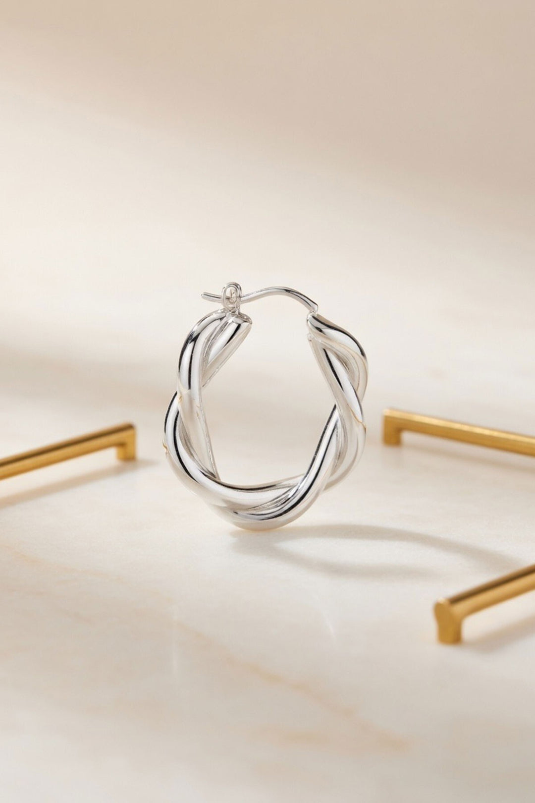 Silver İç İçe Kıvrımlı Tasarım Halka Küpe - Scunthorpe