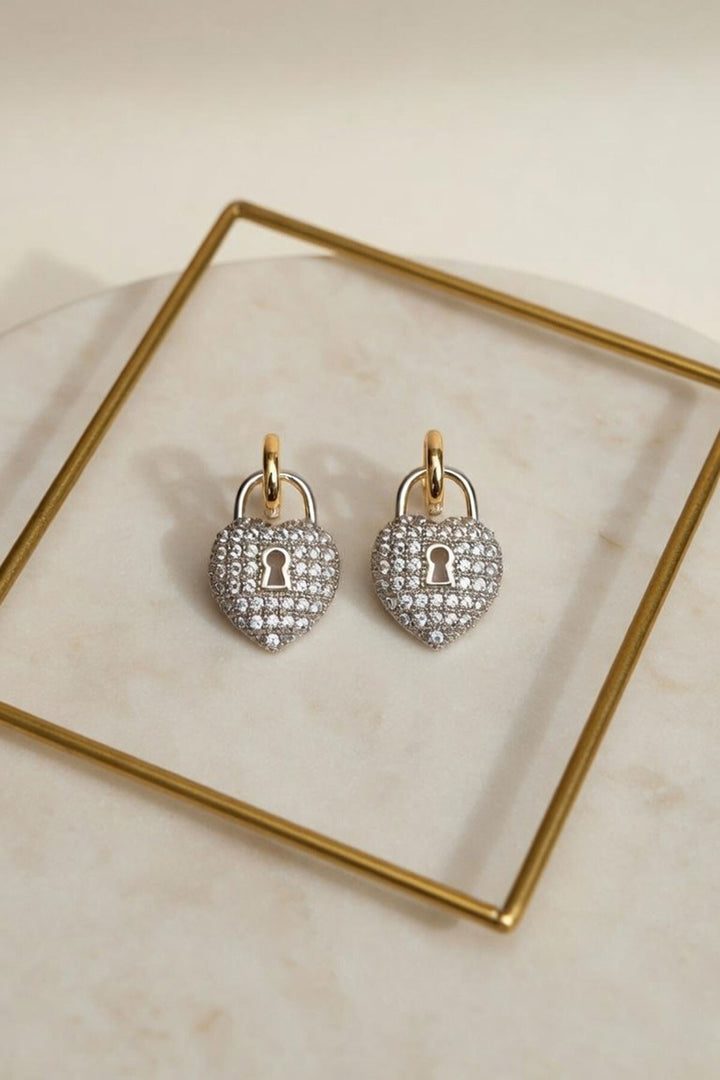 Silver Taşlı Kilit Minimal Küpe - Pennsauken