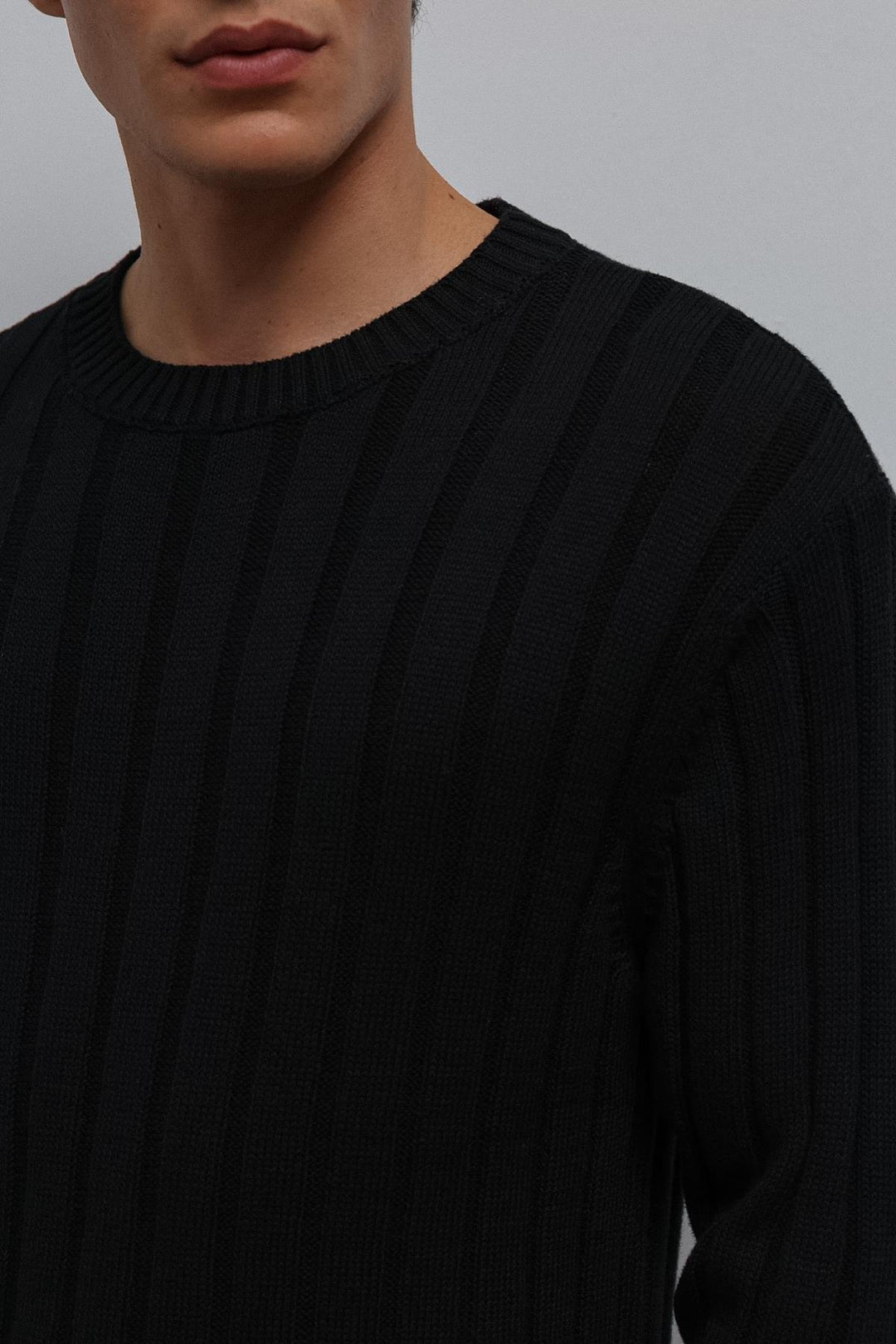 ANT Antioch Black 100% Cotton Thread Men's Sweater - St. Louis Park