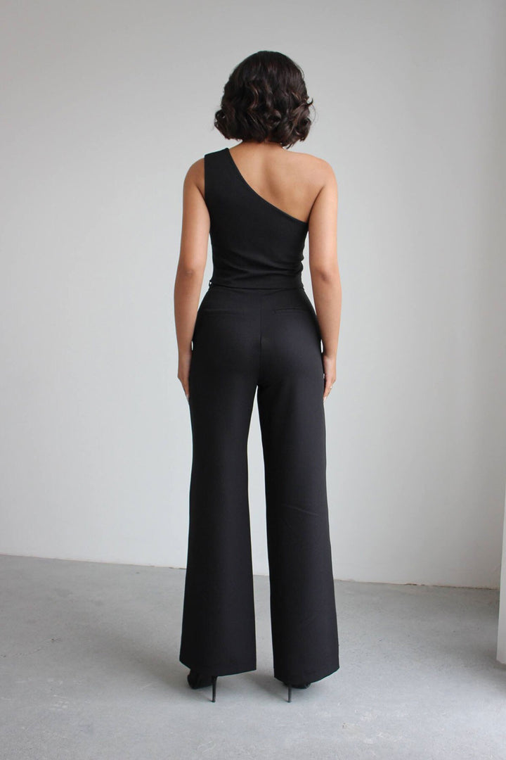 Siyah Aksesuar Detaylı Bluz Ve Pantolon Dokuma Alt Üst Takım BCHN-2526127 - Bayonne
