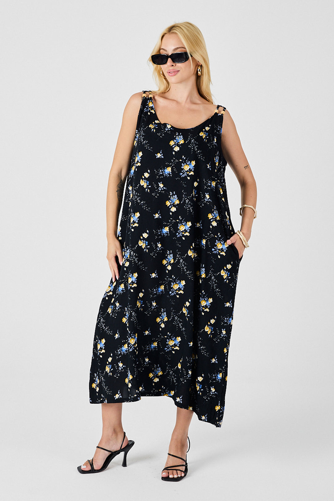 Black Strappy Beaded Detail Loose Dress with Double Pockets Pattern BCVL-254027 - Torrevieja