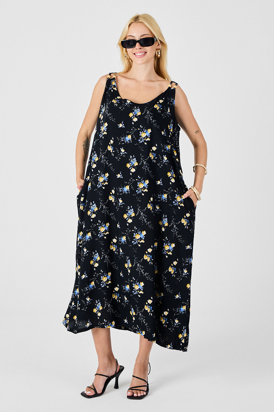 Black Strappy Beaded Detail Loose Dress with Double Pockets Pattern BCVL-254027 - Torrevieja