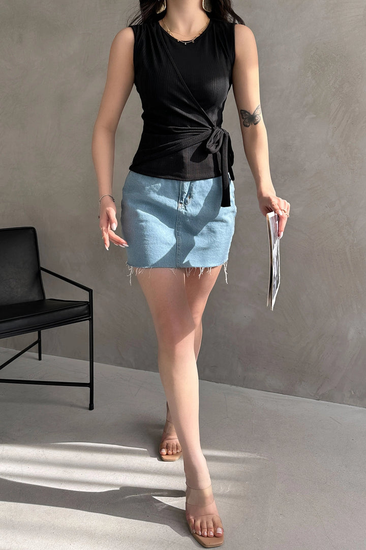 Black Sleeveless Front Cross-Tied Blouse BCDF-252180 - Runcorn