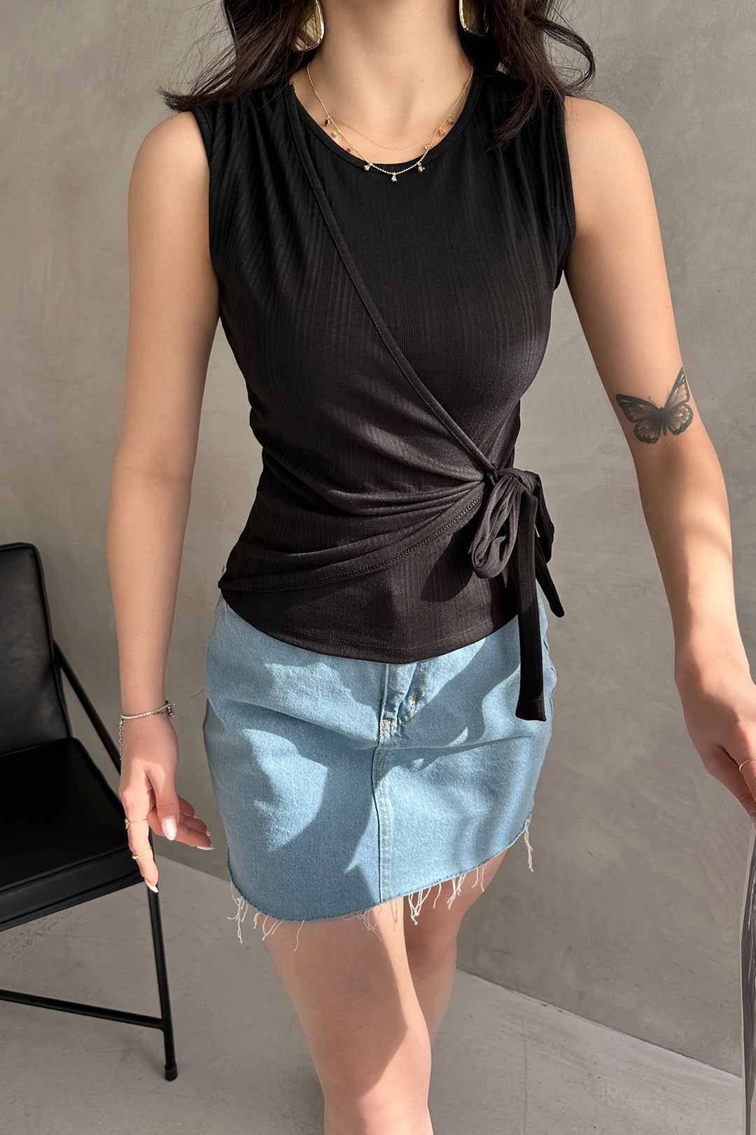 Black Sleeveless Front Cross-Tied Blouse BCDF-252180 - Runcorn
