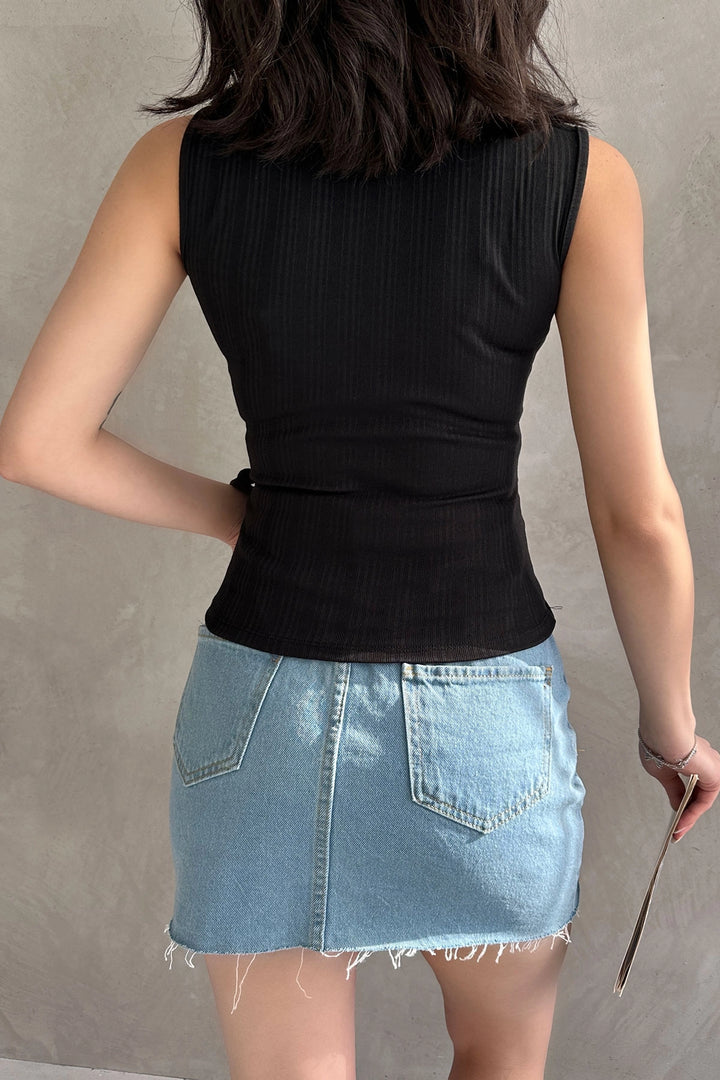 Black Sleeveless Front Cross-Tied Blouse BCDF-252180 - Runcorn
