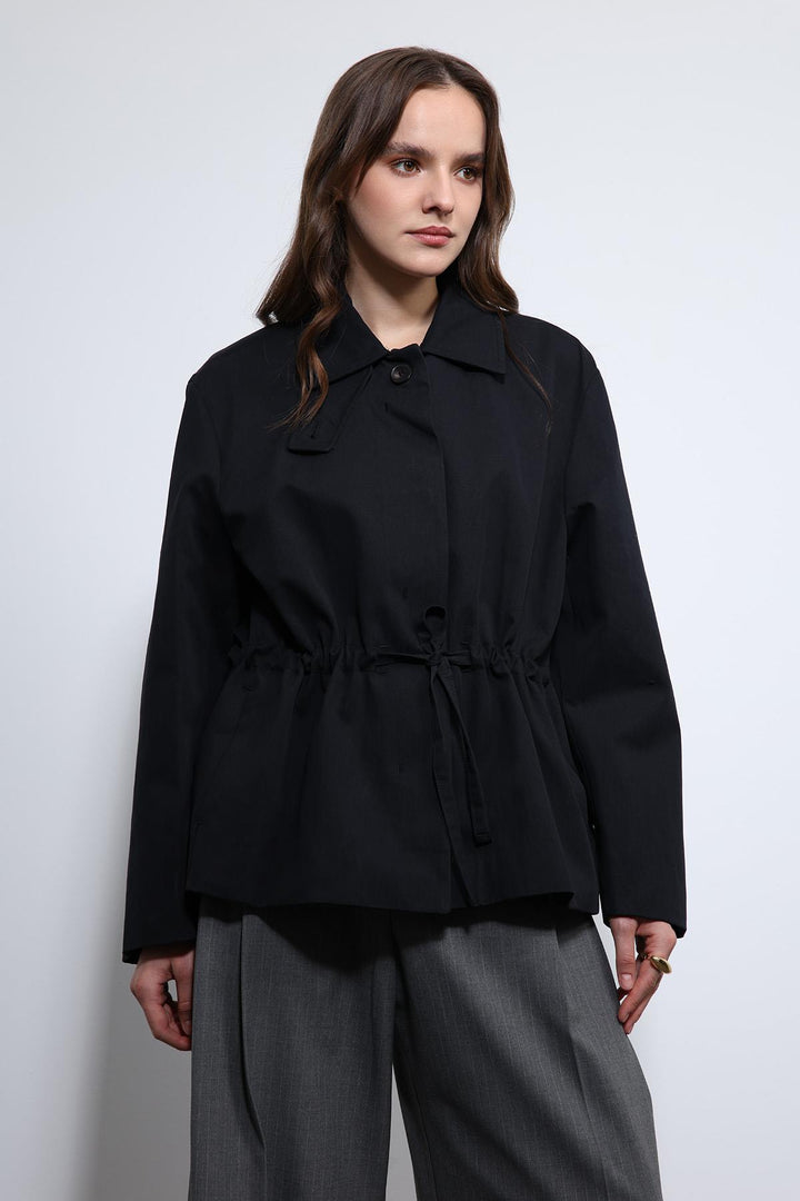 ANT Antioch Siyah Ayarlanabilir Bele Sahip Kısa Trençkot - Ajax