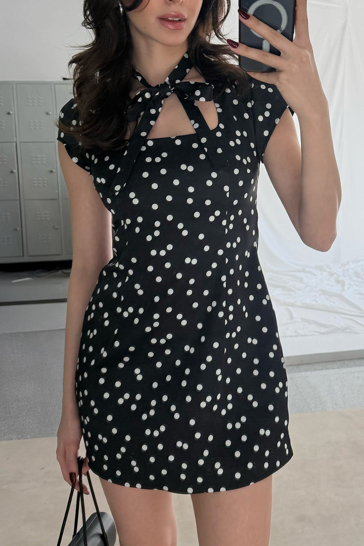 ANT Short Dress with Lace-Up Polka Dot Pattern - Pinneberg