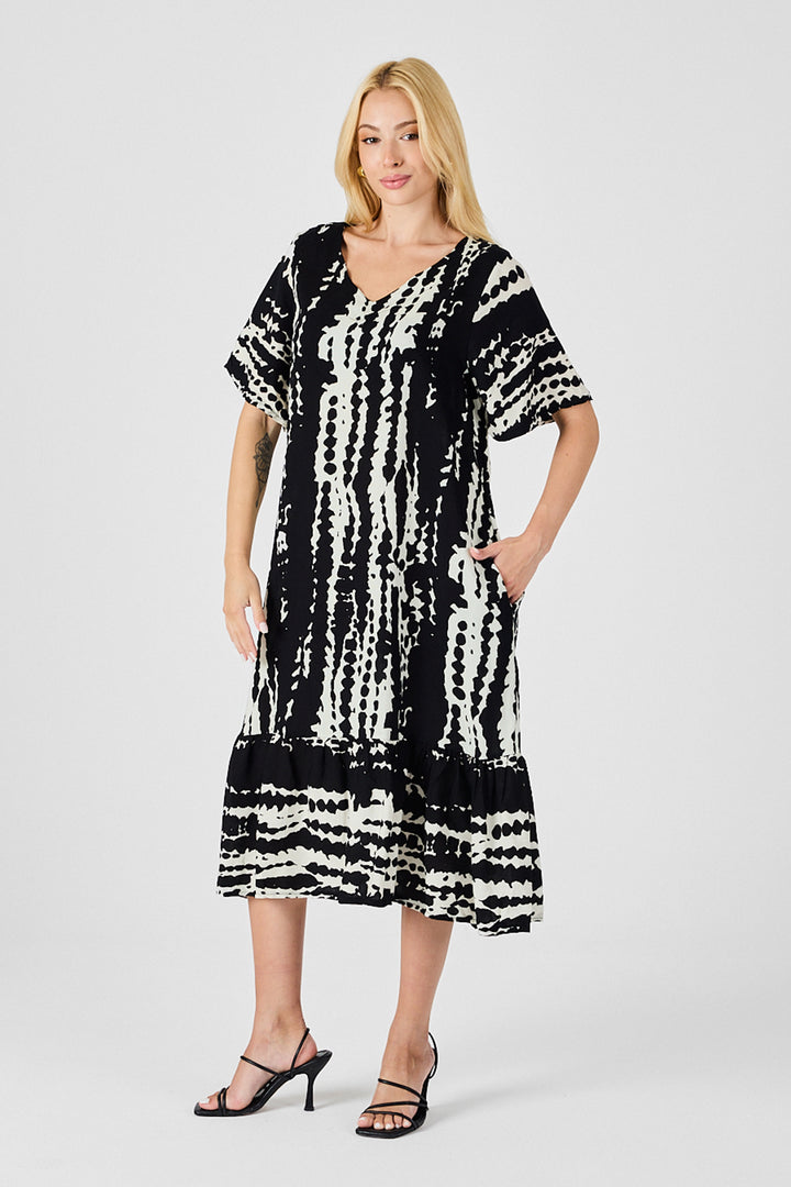 Black Batik Patterned V-Neck Skirt Ruffled Oversized Dress BCVL-254023 - Landau