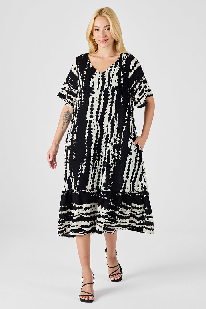 Black Batik Patterned V-Neck Skirt Ruffled Oversized Dress BCVL-254023 - Landau