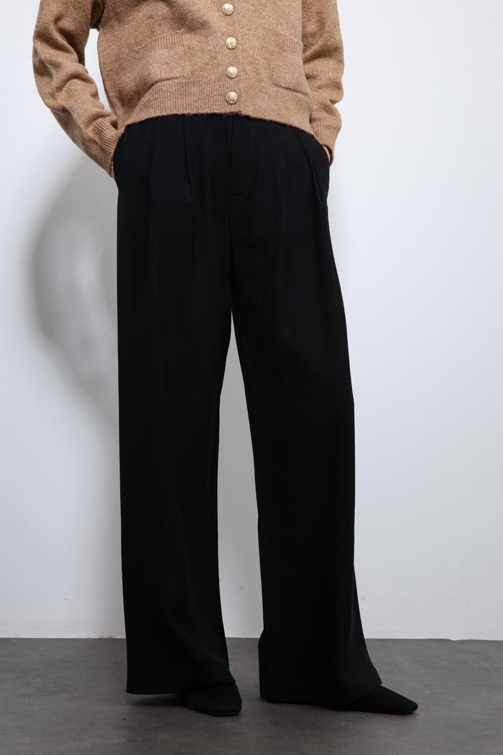 ANT Antioch Black Elastic Waist Pleated Women's Pants - Tuttlingen