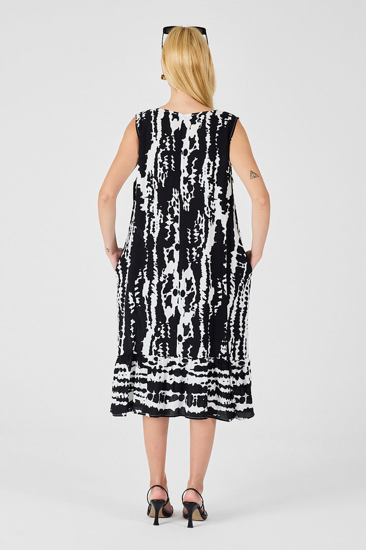Black and White Round Neck Double Pocket Ruffled Sleeveless Midi Dress BCVL-254026 - Mankato