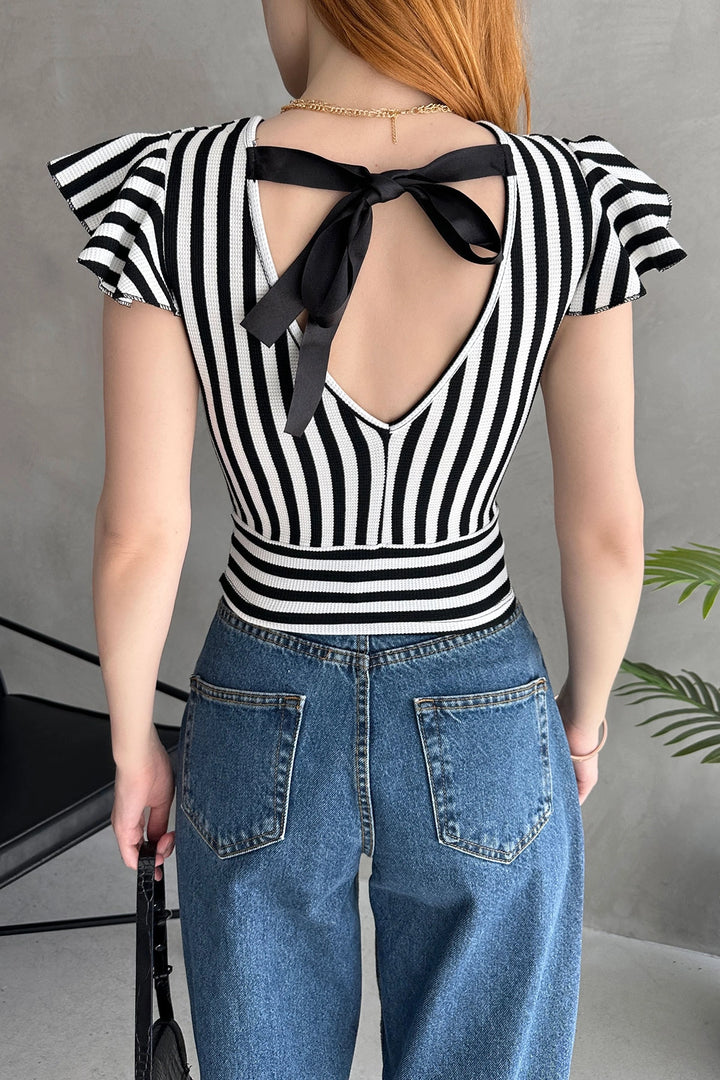 Black and White Back Bow Detailed Line Crop Blouse BCDF-252209 - Saint-Martin-d’Hères