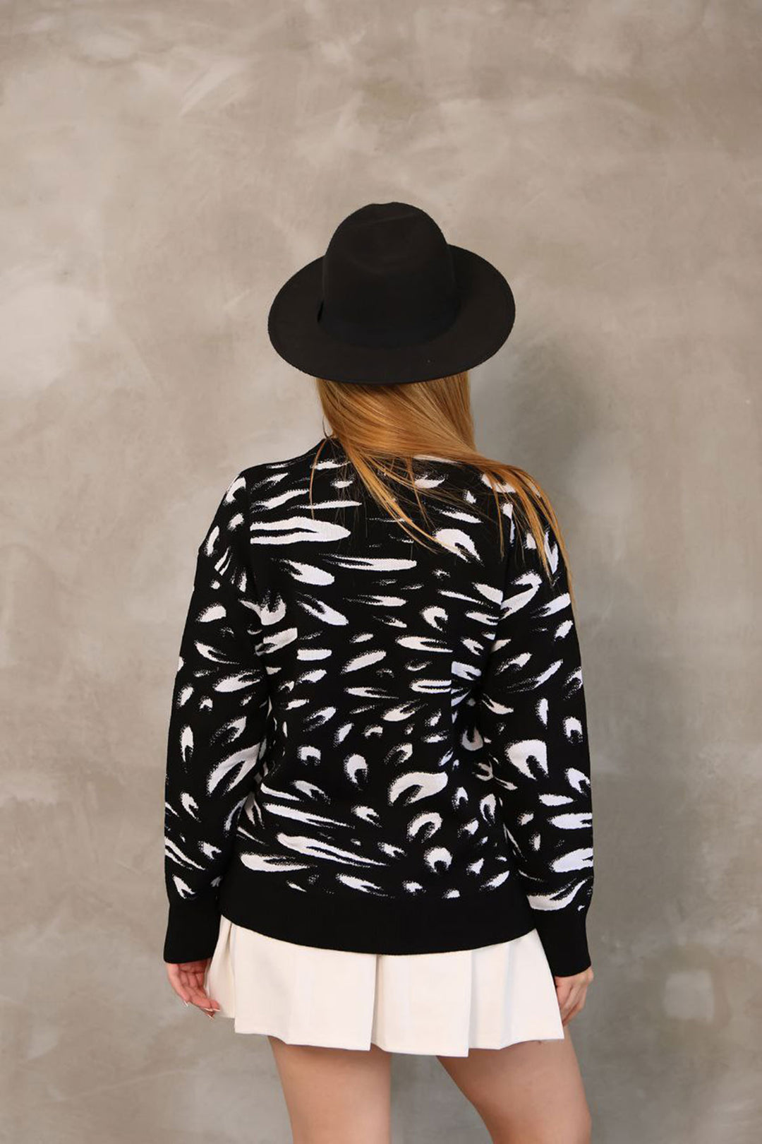Black Bicycle Collar Patterned Sweater BCES-252032 - Estero