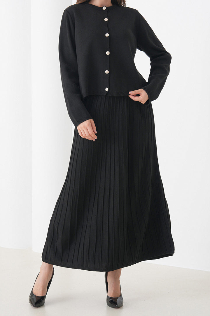 Black Bicycle Collar Buttoned Cardigan and Pleated Midi Skirt Set BCHPK-251252 - Lelystad
