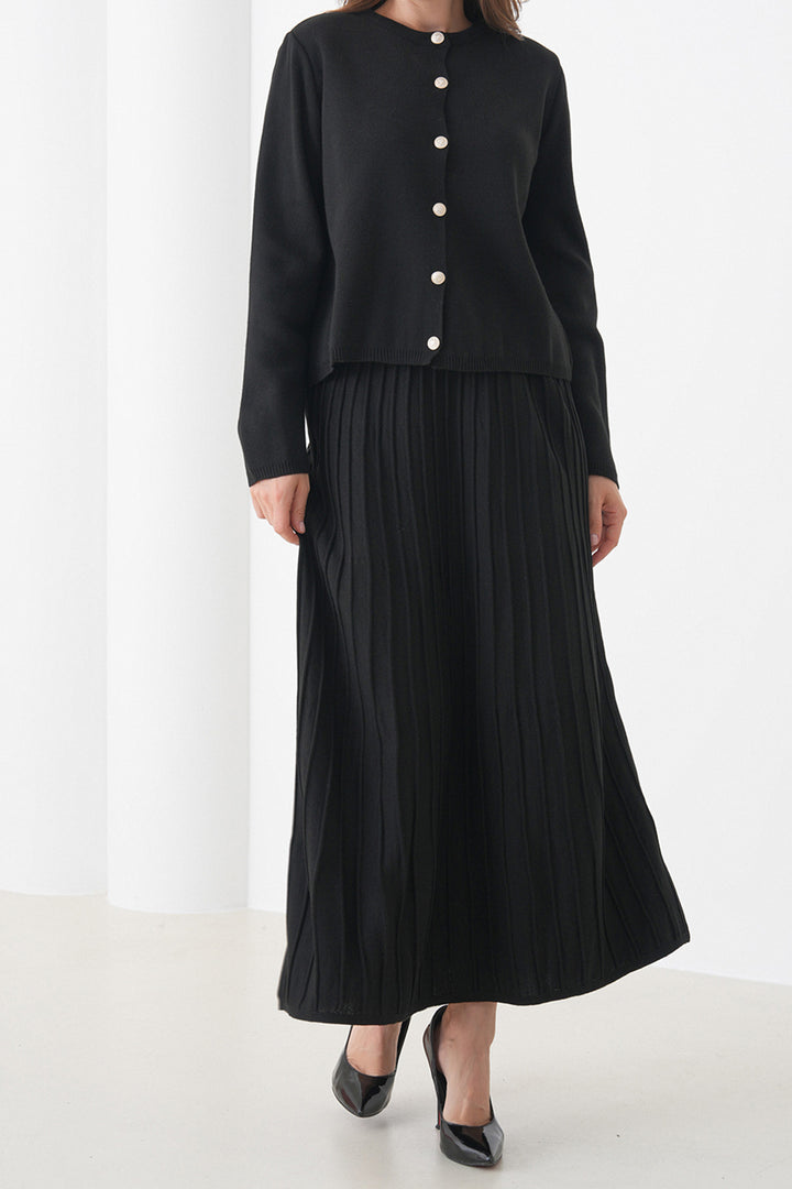 Black Bicycle Collar Buttoned Cardigan and Pleated Midi Skirt Set BCHPK-251252 - Lelystad